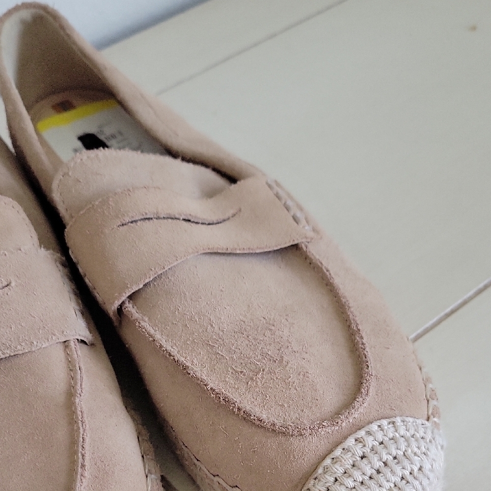 Women's Tan Loafers - Picture 4 of 4